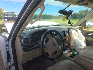 2006 Ford Expedition - Interior Full Dashboard Image